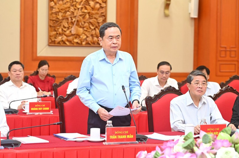 Bộ Chính trị làm việc với Ban Thường vụ Đảng ủy Quốc hội về công tác chuẩn bị Đại hội
