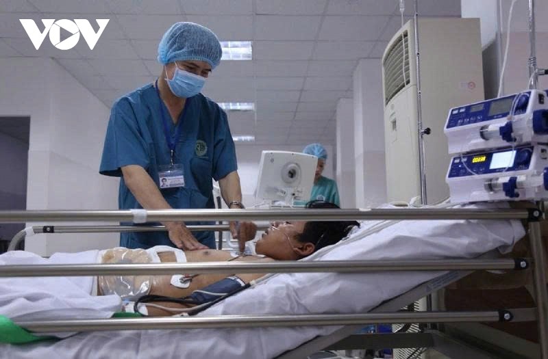 Bác sĩ tuyến xã được nâng phụ cấp nghề lên tối thiểu 70%