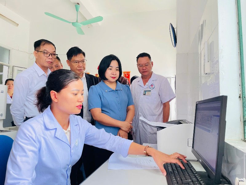 Sìn Hồ: Thẩm định điều kiện triển khai hồ sơ bệnh án điện tử