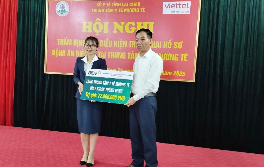 trao tặng