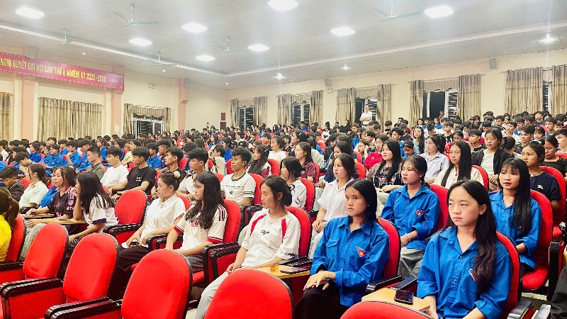 Tuyên truyền, giáo dục pháp luật về trật tự, an toàn giao thông cho học sinh, sinh viên