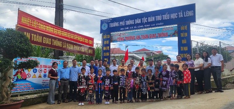 Ra mắt mô hình “Cổng trường an toàn giao thông”