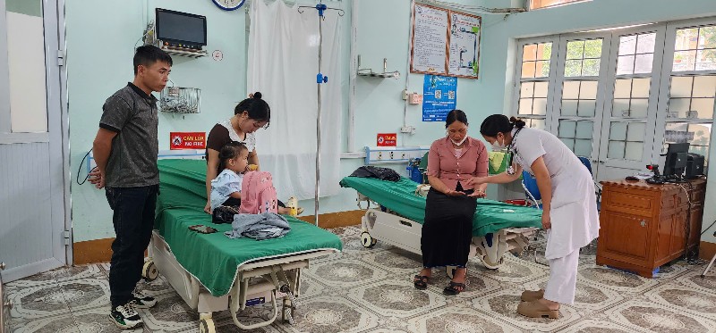 Tận tâm, niềm nở, tôn trọng người bệnh