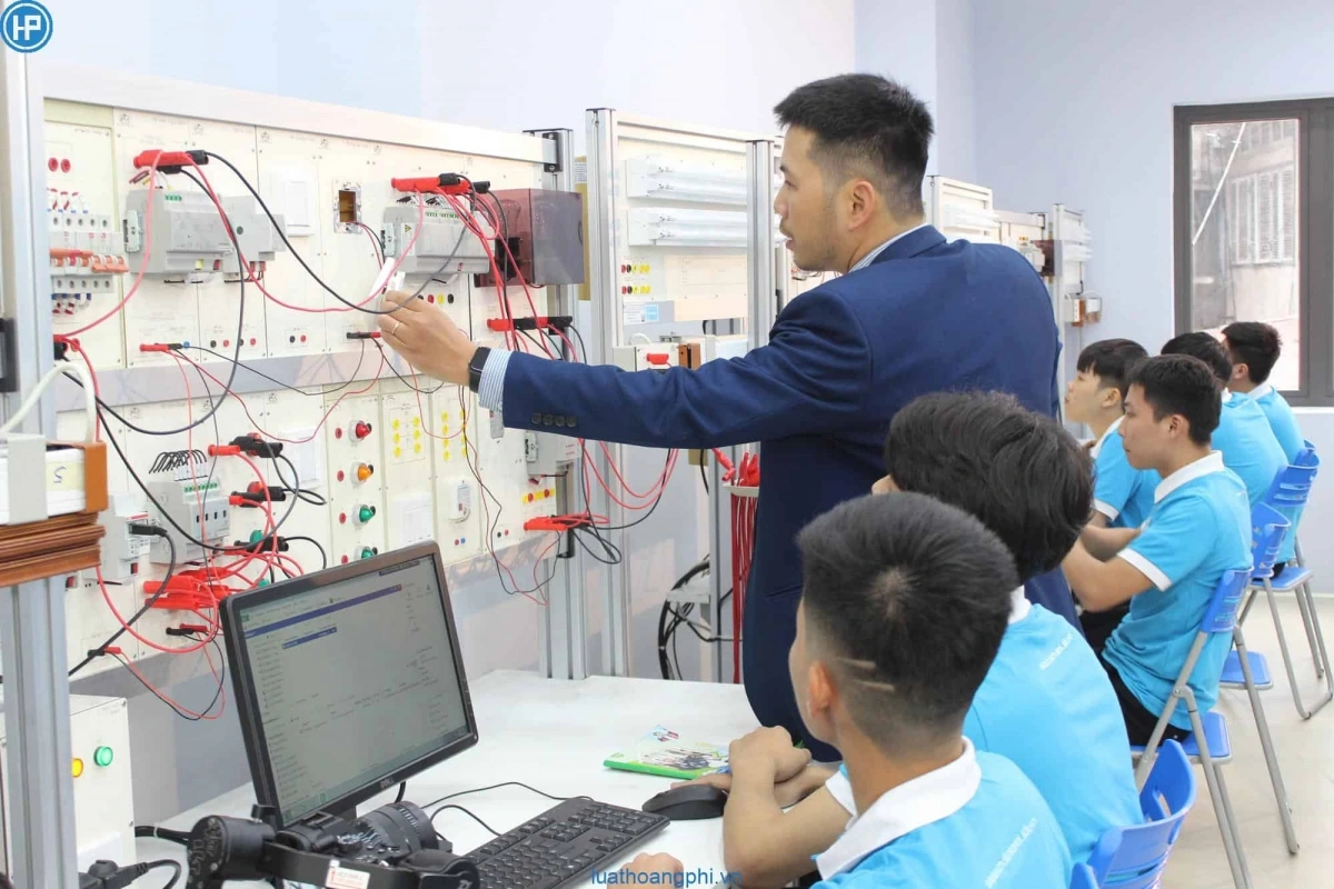 Bỏ thi tốt nghiệp THCS: Cần lộ trình chính sách rõ ràng