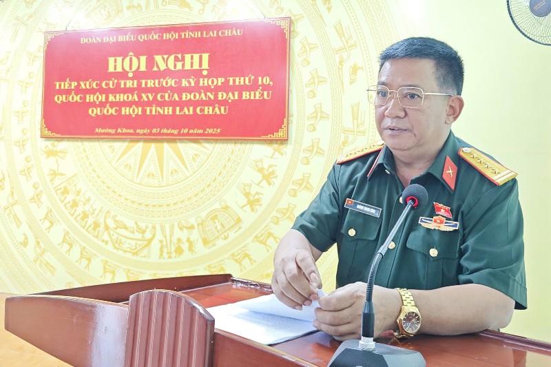 Đại biểu Quốc hội tỉnh tiếp xúc cử tri tại xã Mường Khoa