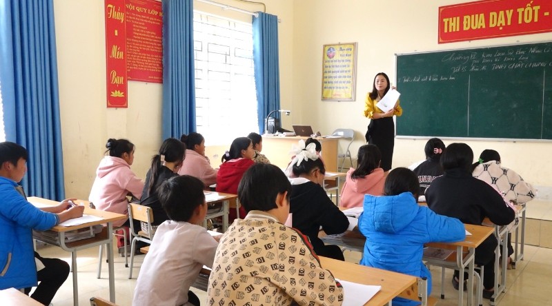 Chuyện những người “giữ lửa” giáo dục nơi biên viễn