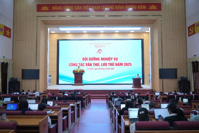 Bồi dưỡng nghiệp vụ công tác văn thư, lưu trữ năm 2025