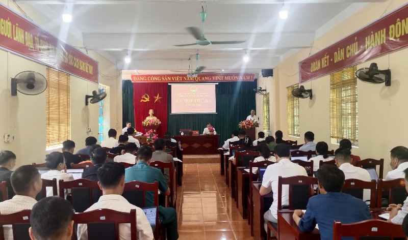 HĐND xã Khoen On khóa XXI, nhiệm kỳ 2021 - 2026: Kỳ họp thứ ba (kỳ họp chuyên đề)