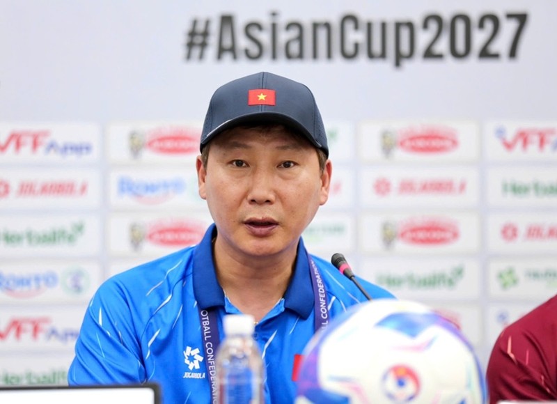 HLV Kim Sang-sik: “Đội tuyển Việt Nam sẽ ghi nhiều bàn thắng trước Nepal”