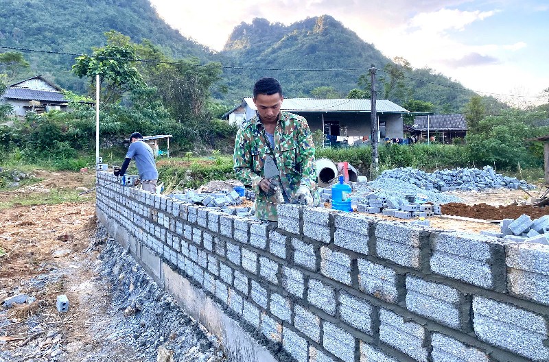 Nỗ lực giữ tiến độ giữa biến động giá vật liệu xây dựng