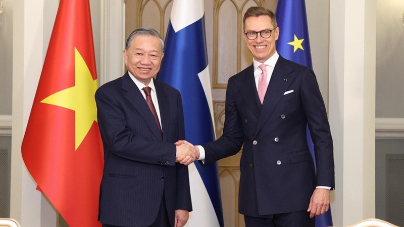 Tổng Bí thư Tô Lâm và Tổng thống Alexander Stubb chứng kiến Lễ ký kết các văn kiện hợp tác