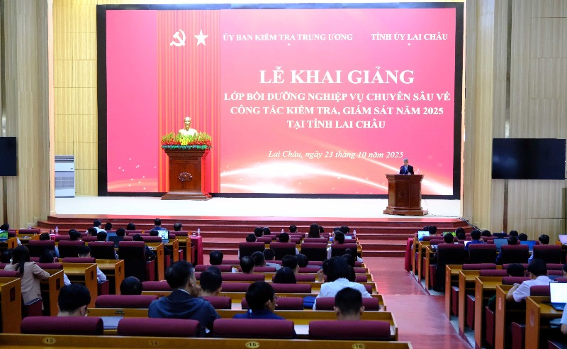 Khai giảng lớp bồi dưỡng nghiệp vụ chuyên sâu về công tác kiểm tra, giám sát