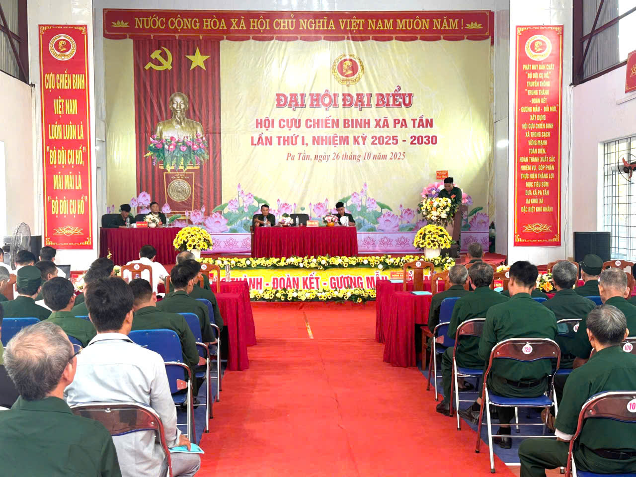 Quang cảnh đại hội. Quang cảnh đại hội.