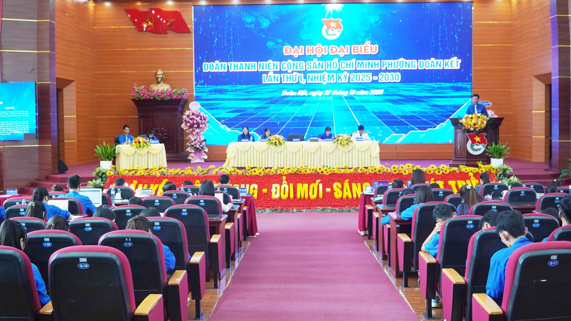 Quang cảnh đại hội. 