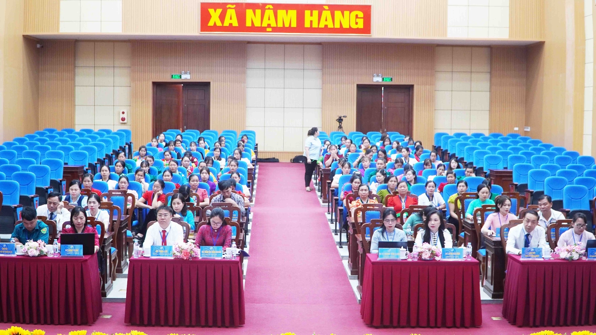 Các đại biểu dự đại hội.