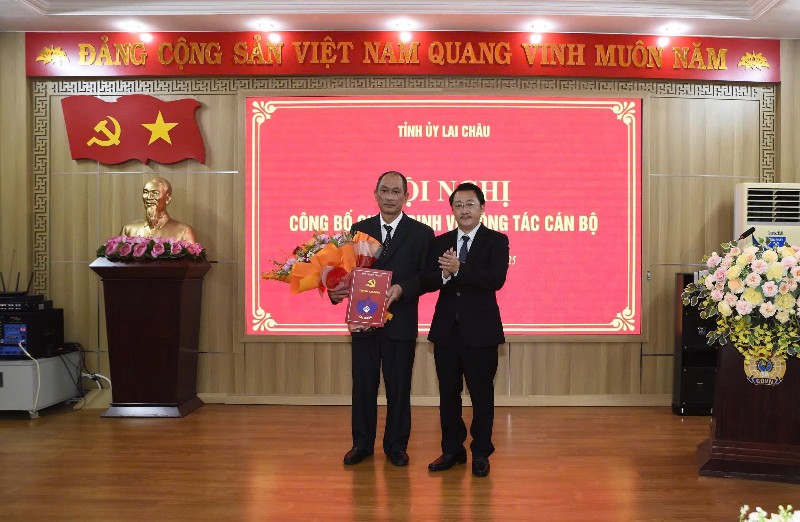 Tỉnh ủy: Công bố quyết định về công tác cán bộ