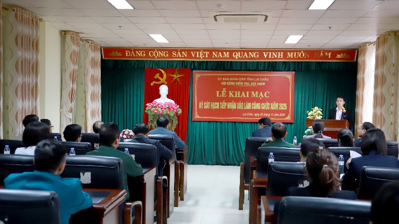 14 thi sính tham gia Kỳ sát hạch tiếp nhận vào làm công chức năm 2025