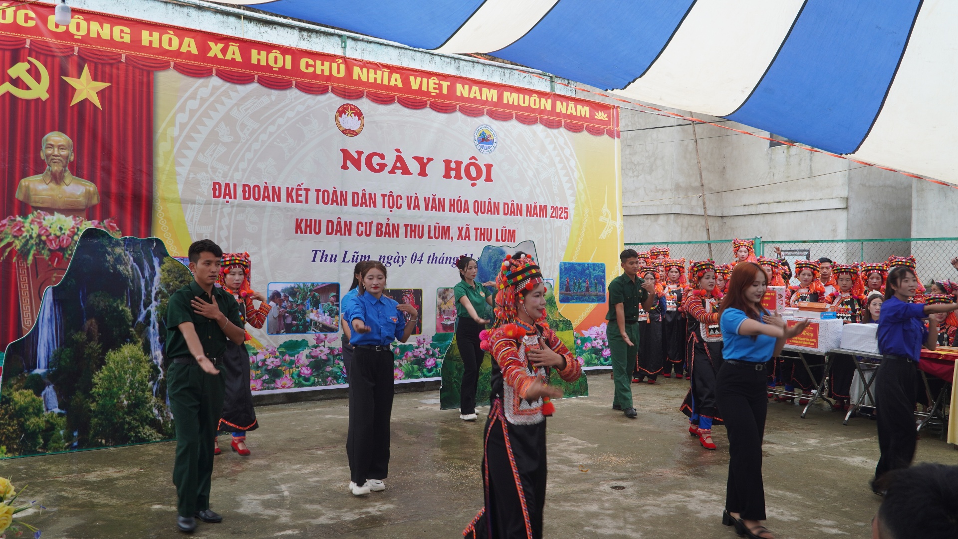 Chương trình văn nghệ chào mừng ngày hội Đại đoàn kết dân tộc  và văn hóa quân dân năm 2025 tại bản Thu Lũm.