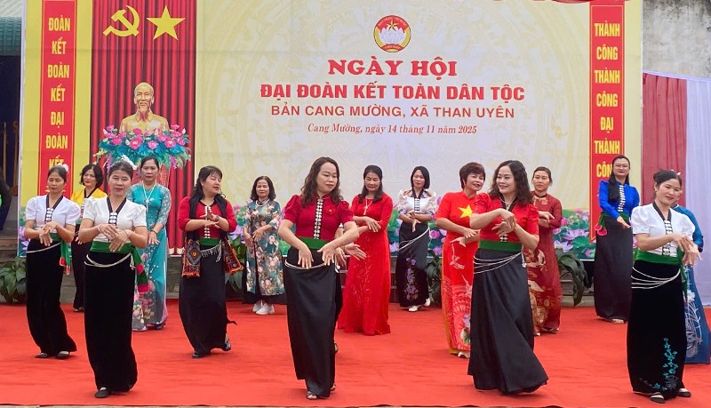 Bản Cang Mường: Ngày hội Đại đoàn kết toàn dân tộc 
