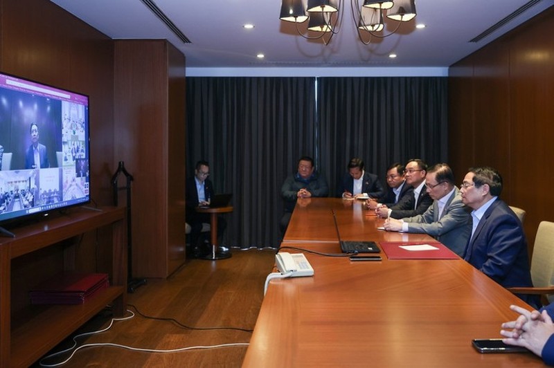 Thủ tướng chủ trì cuộc họp khẩn trực tuyến từ Algeria về ứng phó mưa lũ, thiên tai, cứu hộ, cứu nạn