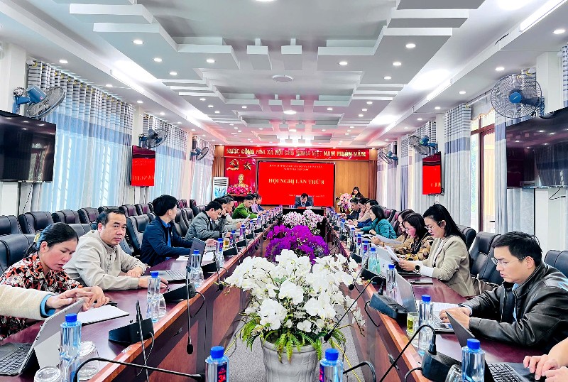 Ban Chấp hành Đảng bộ xã Than Uyên tổ chức Hội nghị lần thứ 8
