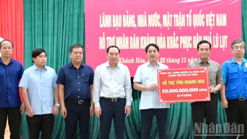 Thành phố Hồ Chí Minh tập trung tổng lực, toàn tâm, toàn ý, chung sức đồng lòng hỗ trợ tỉnh Khánh Hòa