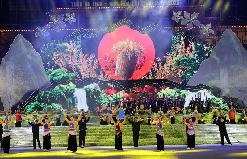 Tổng duyệt chương trình nghệ thuật khai mạc Tuần Du lịch - Văn hoá Lai Châu năm 2025