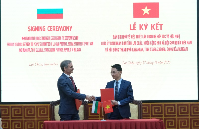 Lai Châu ký kết Bản ghi nhớ hợp tác với thành phố Kazanlak (Bulgaria)