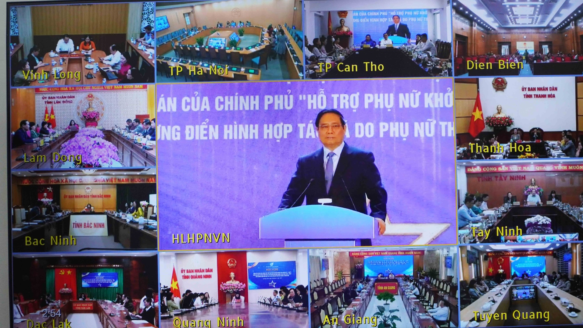 Thủ tướng Chính phủ Phạm Minh Chính phát biểu chỉ đạo tại hội nghị.