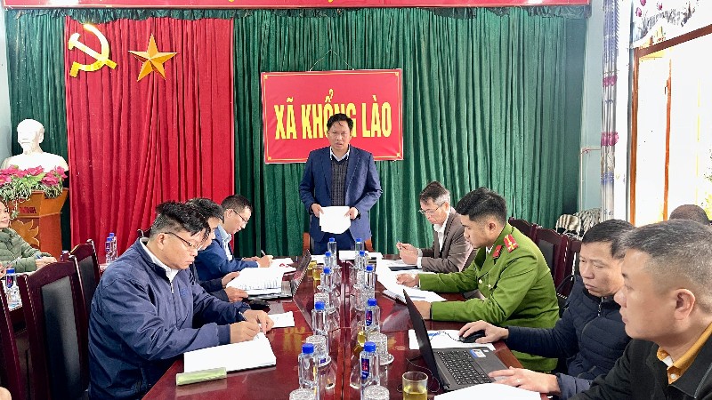 Đoàn Kiểm tra, giám sát hoạt động Ban Chỉ đạo liên ngành về an toàn thực phẩm các xã, phường năm 2025 làm việc với xã Khổng Lào