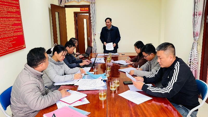 Đoàn kiểm tra liên ngành an toàn thực phẩm làm việc với phường Tân Phong