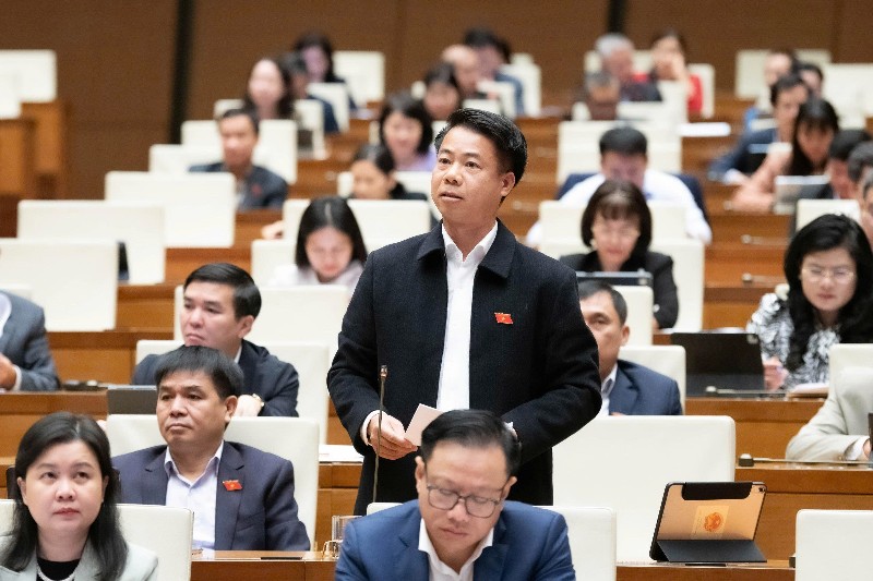 Phân bổ vốn Chương trình Mục tiêu quốc gia phải dựa trên mức độ khó khăn, tỷ lệ hộ nghèo 