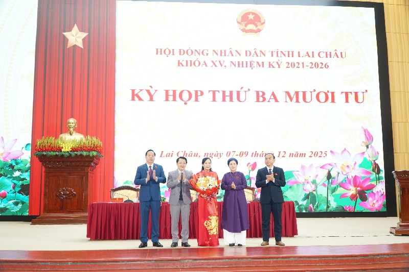 Khai mạc Kỳ họp thứ ba mươi tư, HĐND tỉnh khoá XV, nhiệm kỳ 2021 - 2026