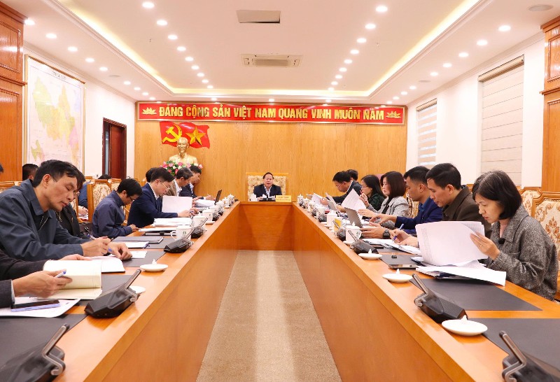 Họp Tổ xây dựng dự thảo Nghị quyết và Đề án bảo vệ, chăm sóc, nâng cao sức khỏe nhân dân và chất lượng dân số tỉnh Lai Châu giai đoạn 2026-2030