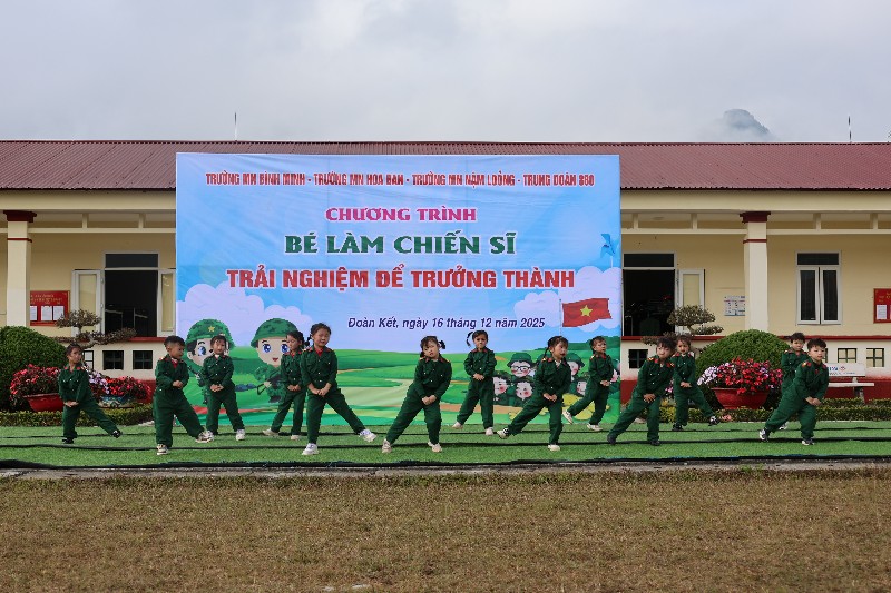 Chương trình Bé làm chiến sĩ trải nghiệm để trưởng thành