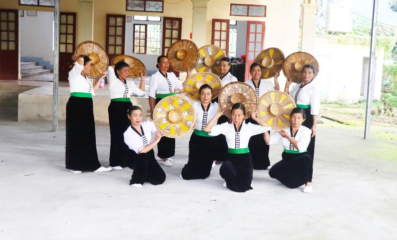 Xây dựng gia đình "5 không, 3 sạch"