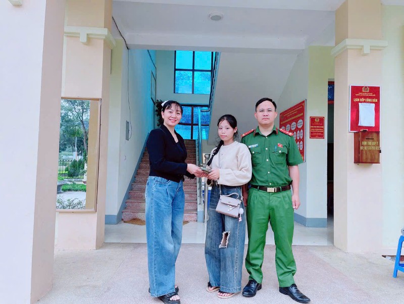 Lan tỏa hành động đẹp từ “nhặt được của rơi, trả người đánh mất”