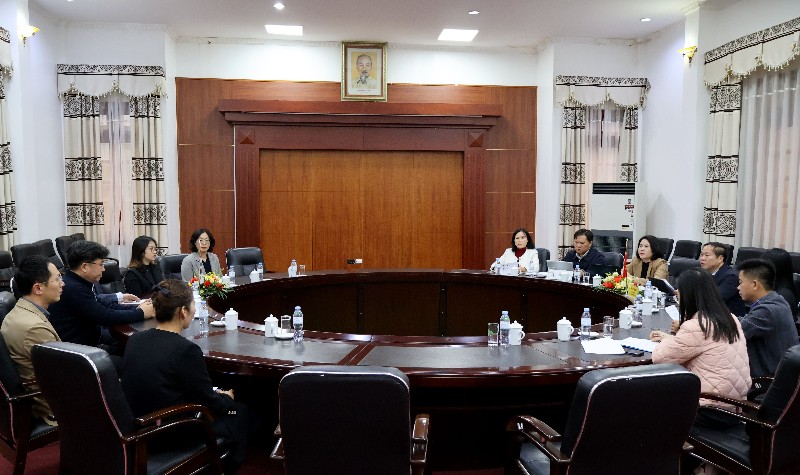 Phó Chủ tịch Thường trực UBND tỉnh Tống Thanh Hải làm việc với Chính quyền thành phố Mungyeong (tỉnh Gyeongsangbuk, Hàn Quốc)