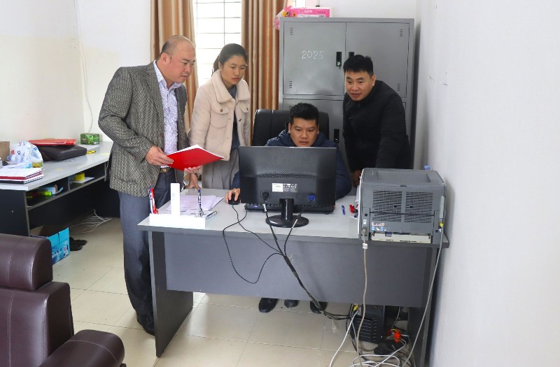 Nét đẹp nơi công sở