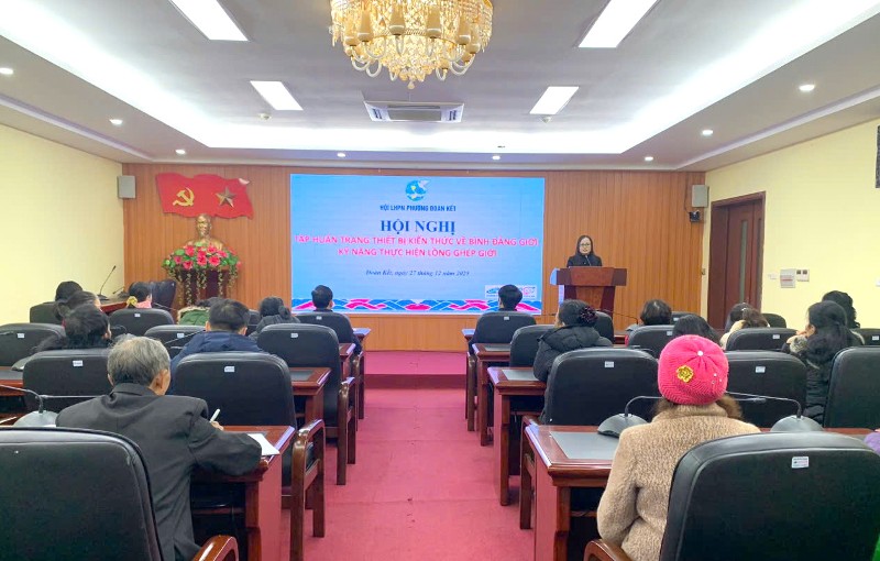 Tập huấn trang bị kiến thức về bình đẳng giới, kỹ năng thực hiện lồng ghép giới