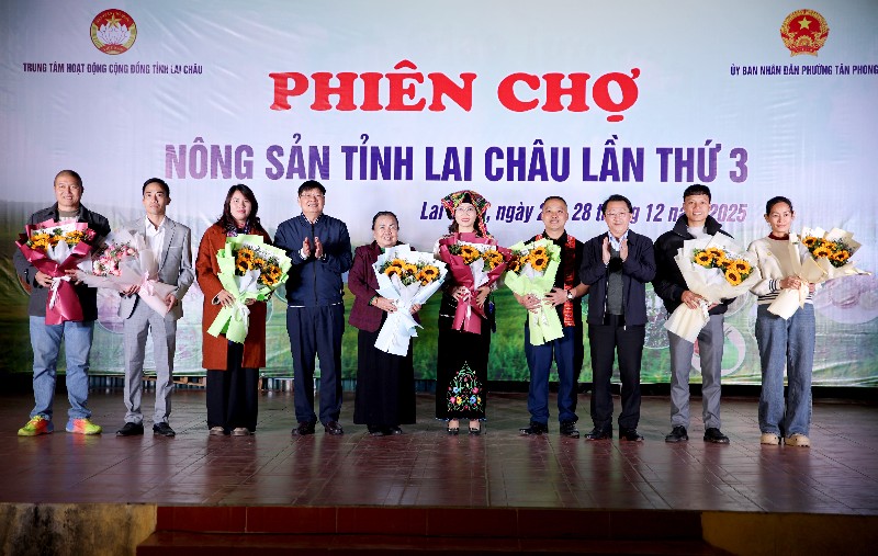 Khai mạc Phiên chợ nông sản tỉnh Lai Châu lần thứ 3 năm 2025