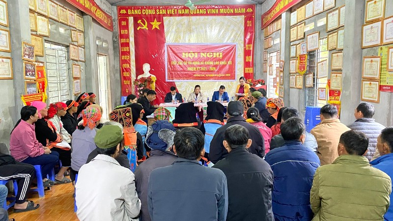 Đoàn Đại biểu HĐND xã Khổng Lào tiếp xúc cử tri tại 2 bản: Lèng Xuôi Chin, Séo Lẻn