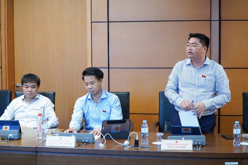 Trách nhiệm trước nhân dân