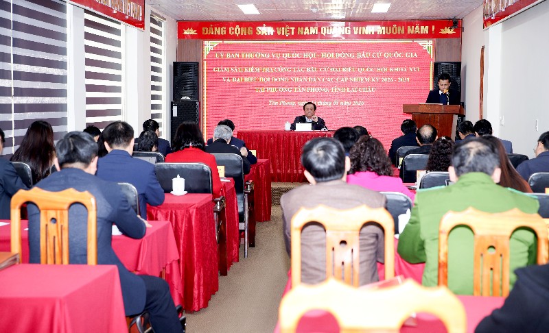  Đoàn công tác của Ủy ban Thường vụ Quốc hội - Hội đồng bầu cử Quốc gia làm việc với Ủy ban bầu cử phường Tân Phong