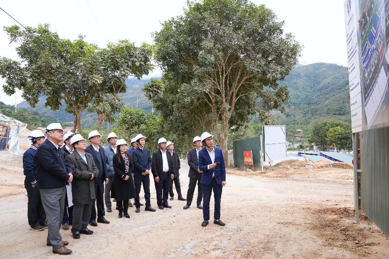 Sớm hoàn thành dự án xây dựng Trường Phổ thông Nội trú liên cấp Tiểu học và THCS Phong Thổ trong năm 2026