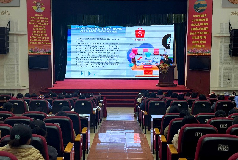 Tập huấn kỹ năng bán hàng qua thương mại điện tử