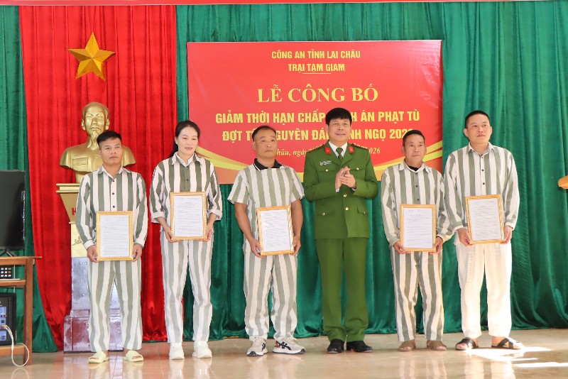 11 phạm nhân được giảm thời hạn chấp hành án phạt tù đợt Tết Nguyên đán 2026