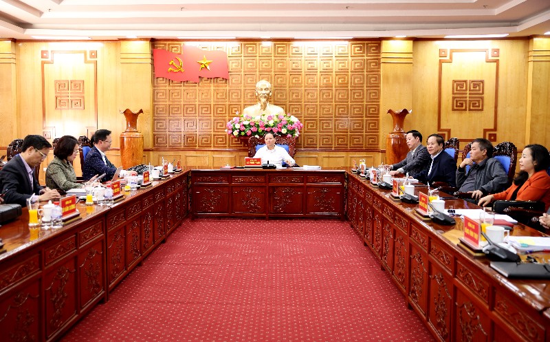 Họp về công tác quy hoạch tỉnh và lập quy hoạch chung các xã, phường