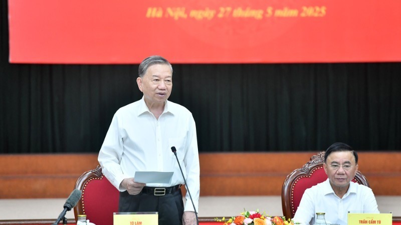 Bộ Chính trị phân công các đồng chí tham gia Ban Bí thư khóa XIV