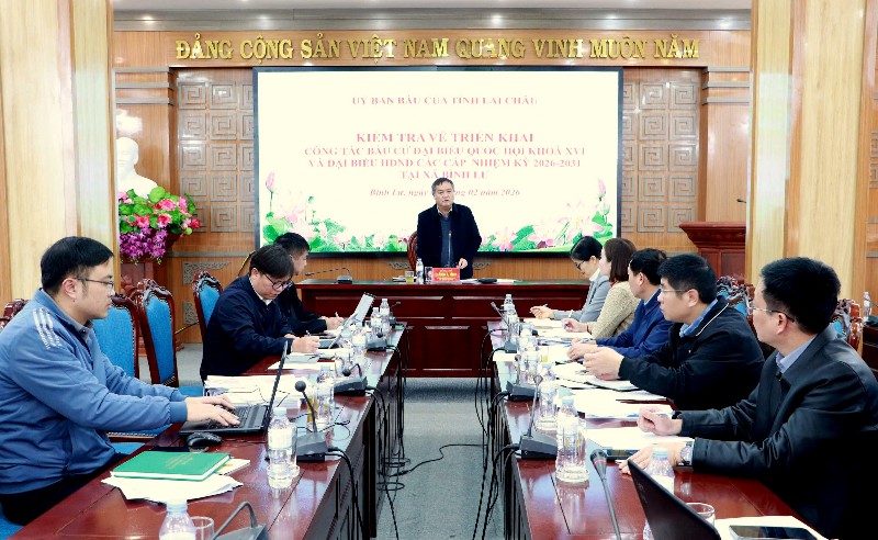 Kiểm tra công tác triển khai bầu cử tại xã Bình Lư